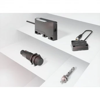 Емкостный датчик BALLUFF BCS M12B4G1-POC80G-EP00,15-GS49 M12 104917