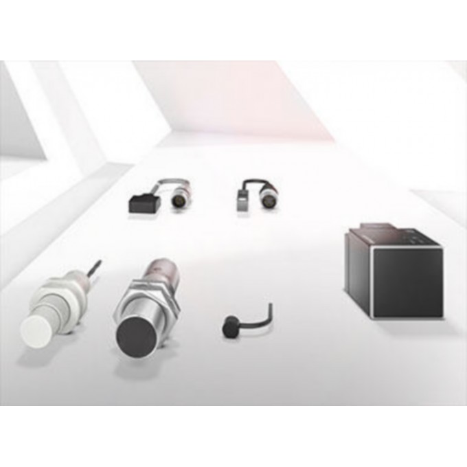 Индуктивный датчик BALLUFF BES 516-3007-G-E4-C-S4-01 105369