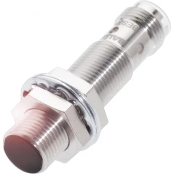 Индуктивный датчик BALLUFF BES M12MF-GOC30B-S04G, 3 мм, PNP выход 106102